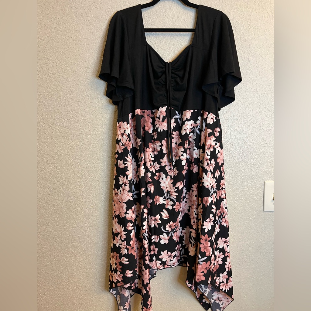 Bloomchic 2x Shark Bite Dress